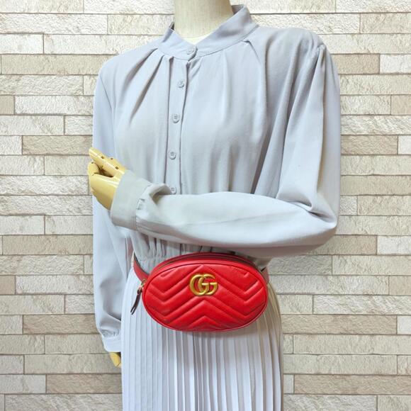 GUCCI Red Leather GG Marmont Fanny Pack - Picture 2 of 14